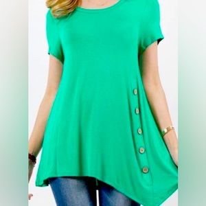 So soft green tunic with button detail on front